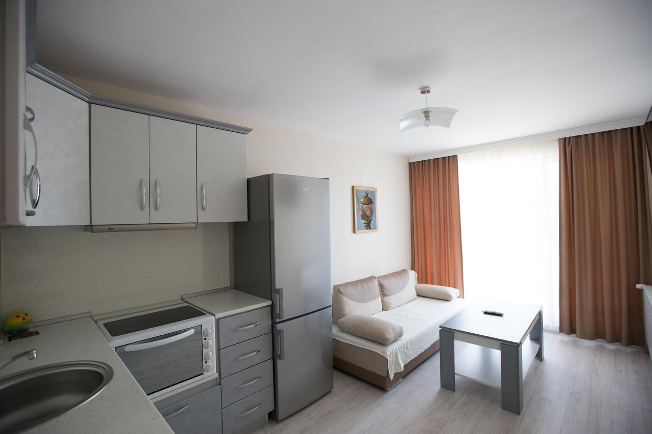 Apart Hotel Central Момчилград Екстер'єр фото