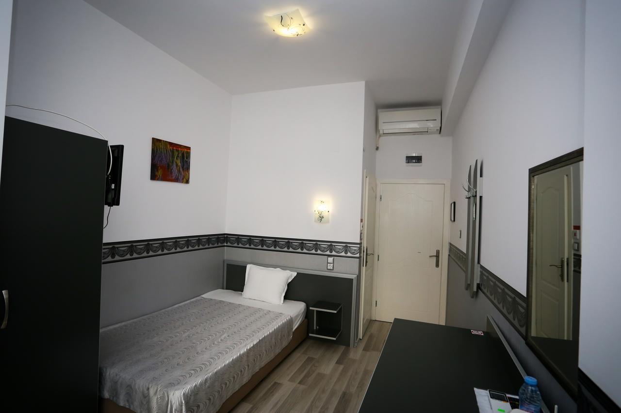 Apart Hotel Central Момчилград Екстер'єр фото