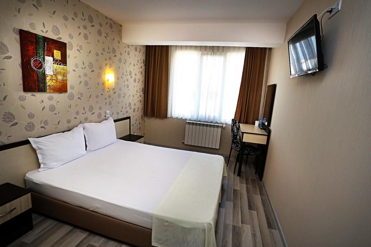 Apart Hotel Central Момчилград Екстер'єр фото
