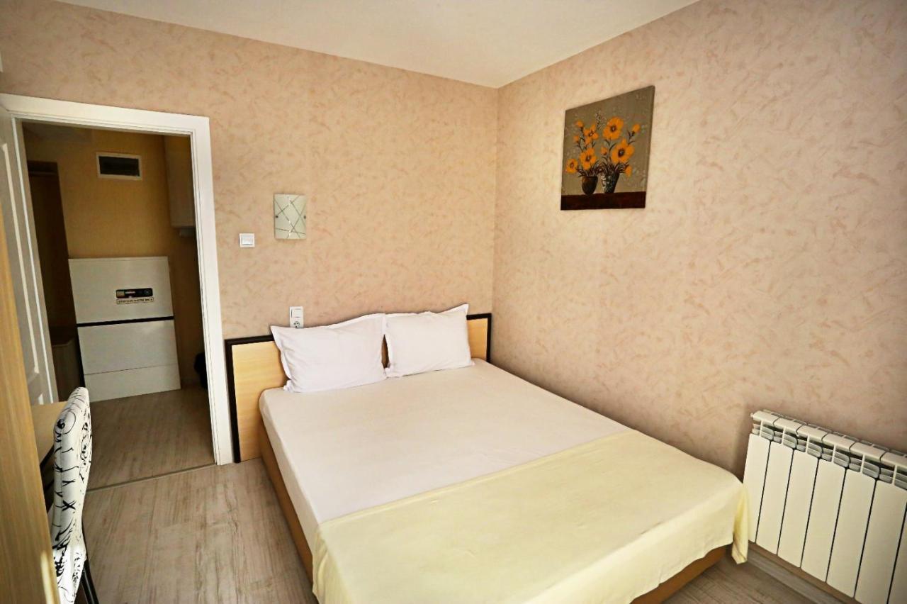Apart Hotel Central Момчилград Екстер'єр фото