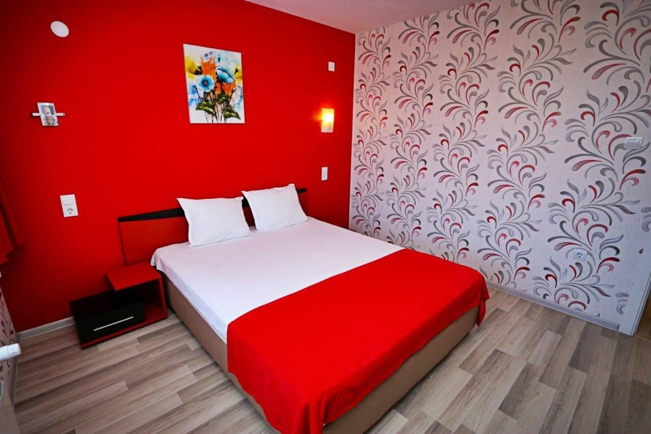 Apart Hotel Central Момчилград Екстер'єр фото